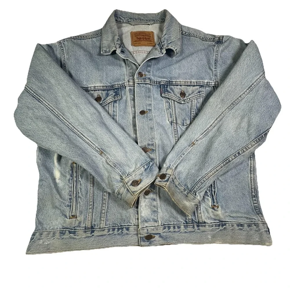 Vintage 90's Levi's Denim Trucker Jacket Blue Light Wash Size XL Made in USA GUC